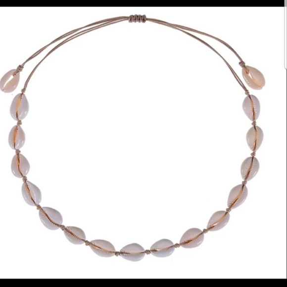 SEASHELL CHOKER/NECKLACE - Picture 3 of 3